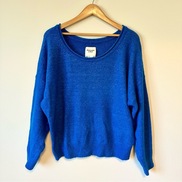 Abercrombie & Fitch Oversized Blue Scoop Neck Sweater - Picture 1 of 6